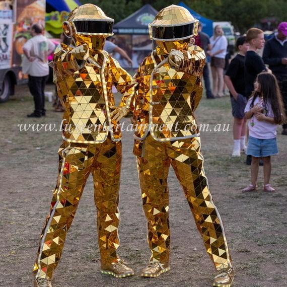 images/Mirror%20Acts/Gold%20Futuristic%20Femmes%20Melbourne%20xl.jpg#joomlaImage://local-images/Mirror Acts/Gold Futuristic Femmes Melbourne xl.jpg?width=570&height=570